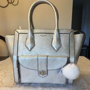 Henri Bendel purse